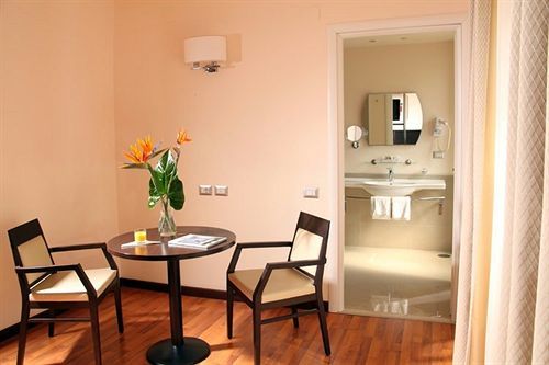 Regal Park Hotel 4*