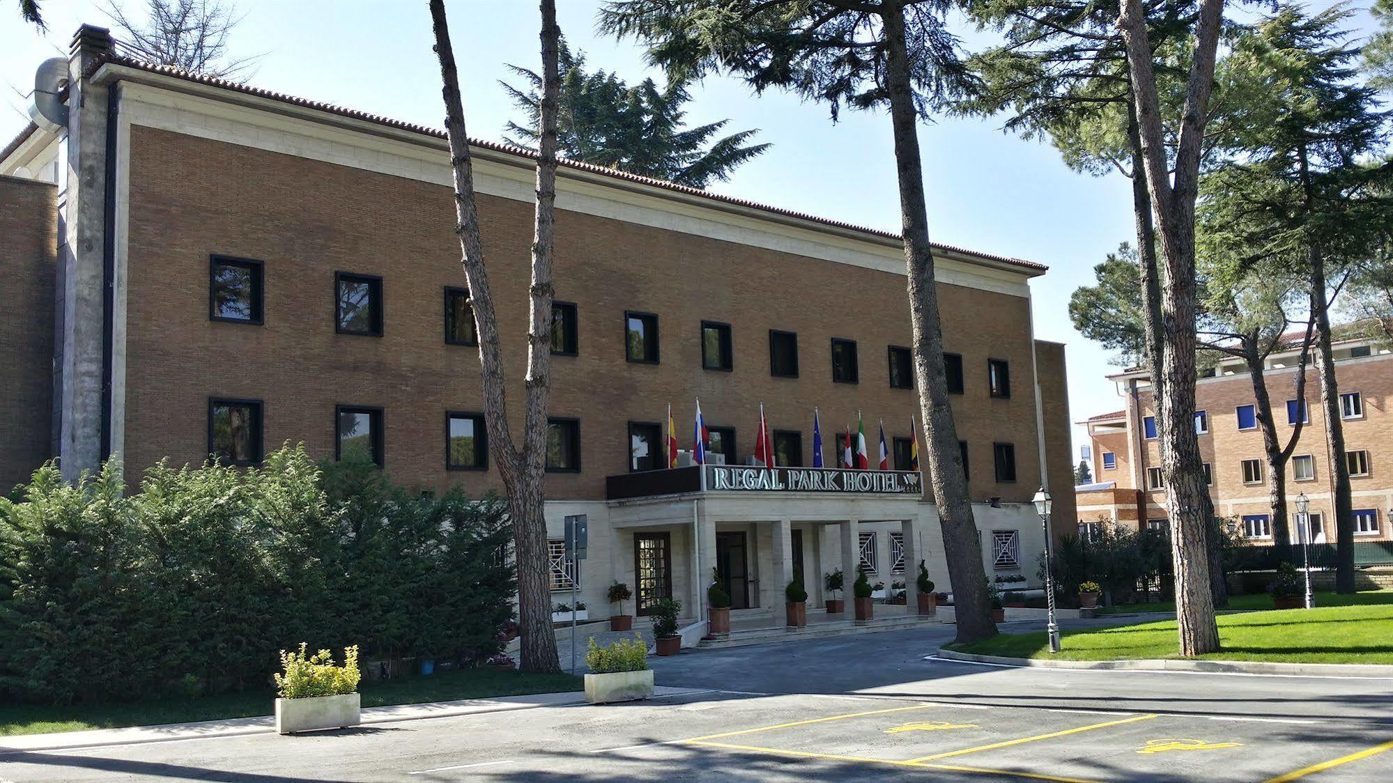 Hotel Regal Park 4*